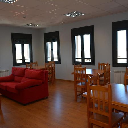 Albergue Villa Nava De La Asuncion Eksteriør billede