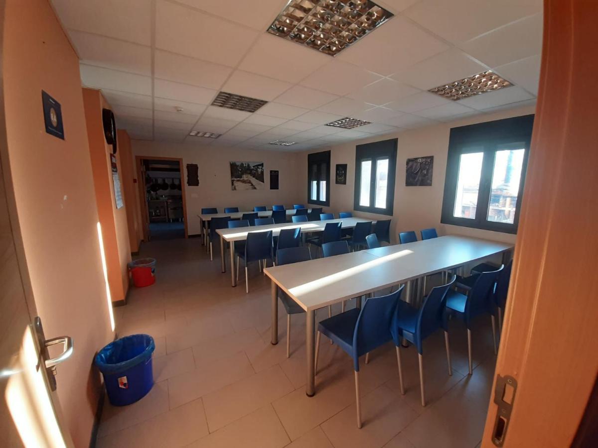 Albergue Villa Nava De La Asuncion Eksteriør billede
